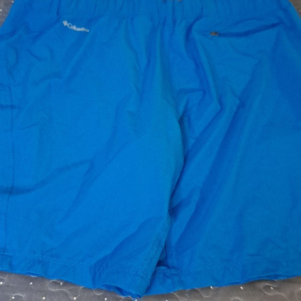 Columbia Omni-Shield 11 inch Men's Blue Shorts size XL - Picture 4 of 4